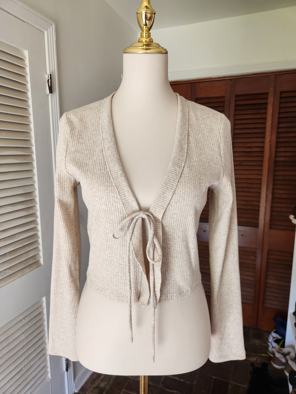 Ribbed Tie-Front V-Neck Cream Sweater